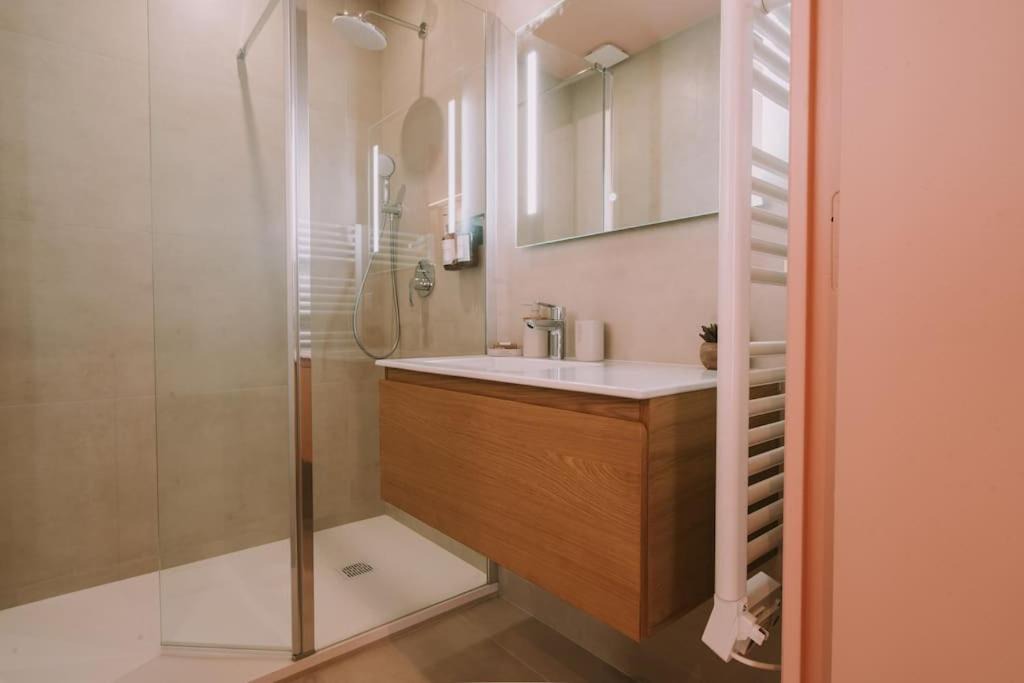 Photo of Bathroom in Roquefort-la-Bedoule