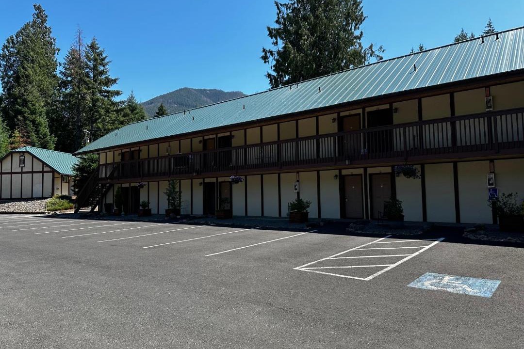 Photo of Others in Packwood