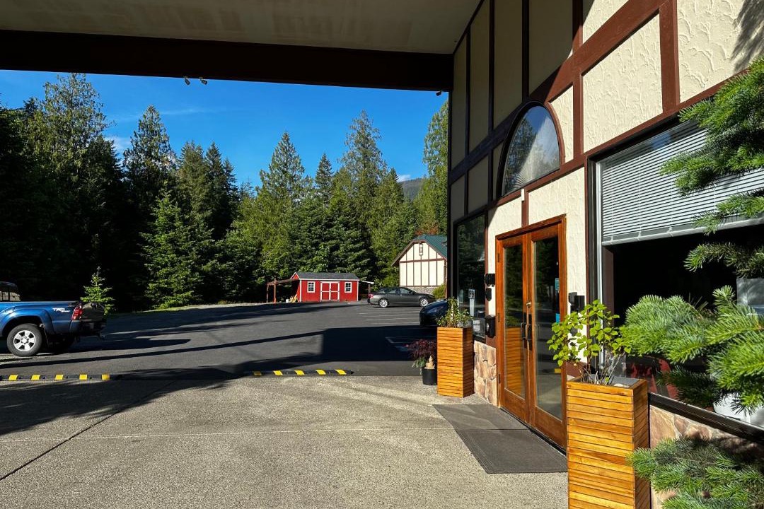 Photo of Others in Packwood