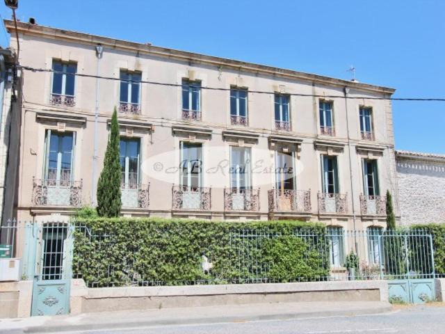 Photo of Others in Moux