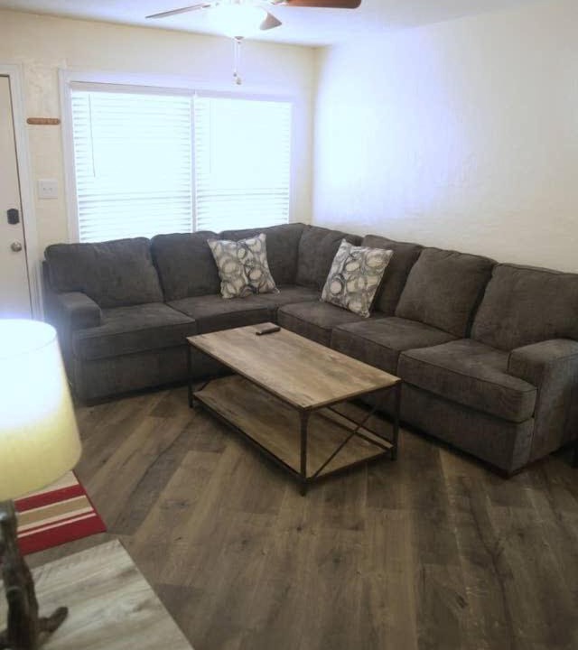Photo of Livingroom in Lawton