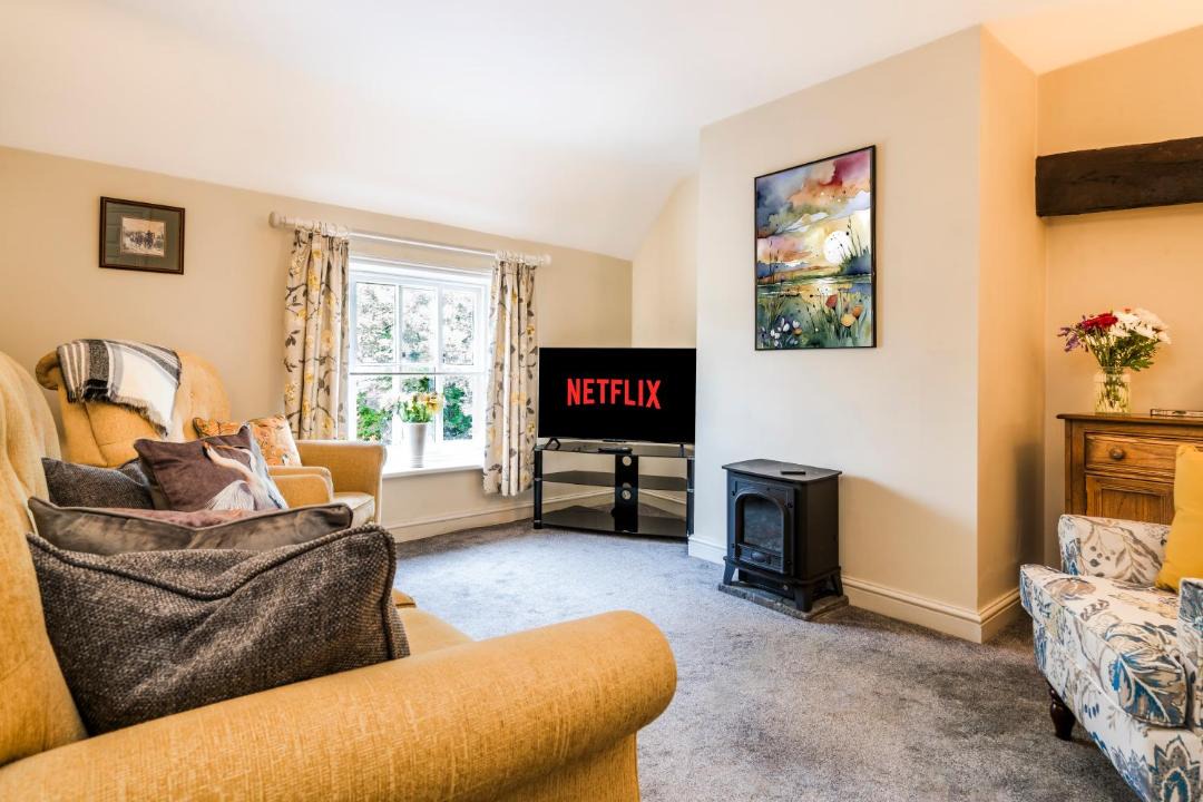 Photo of Others in Buckingham