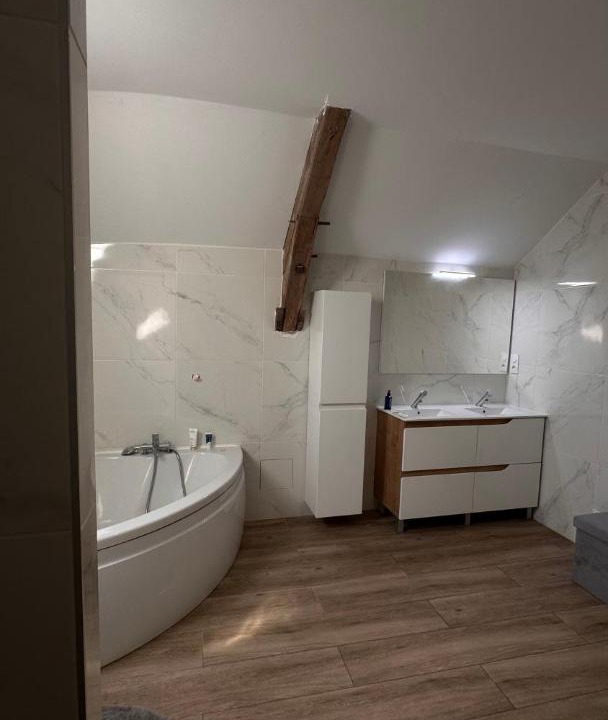 Photo of Bathroom in Allassac