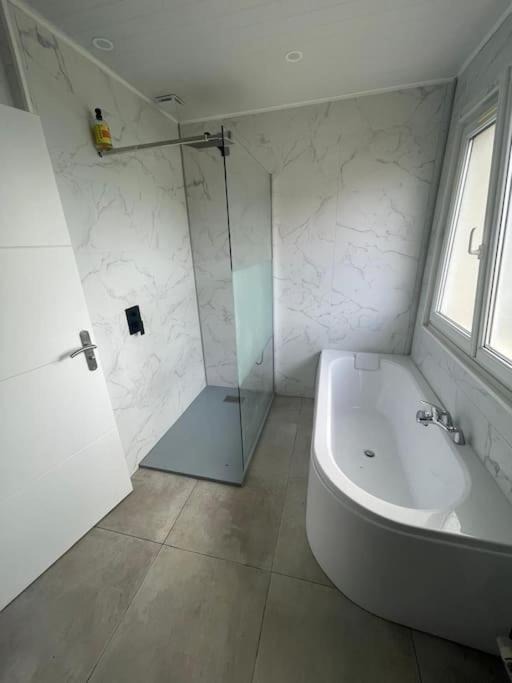 Photo of Bathroom in Le Mesnil-sur-Oger