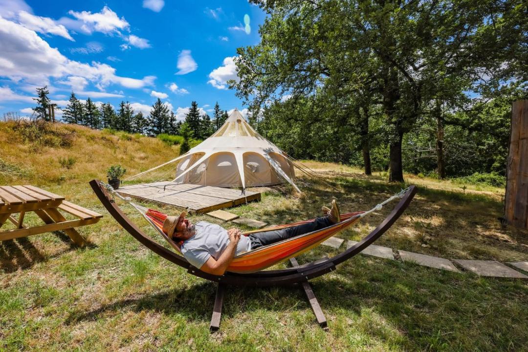 Photo of Others in Busque