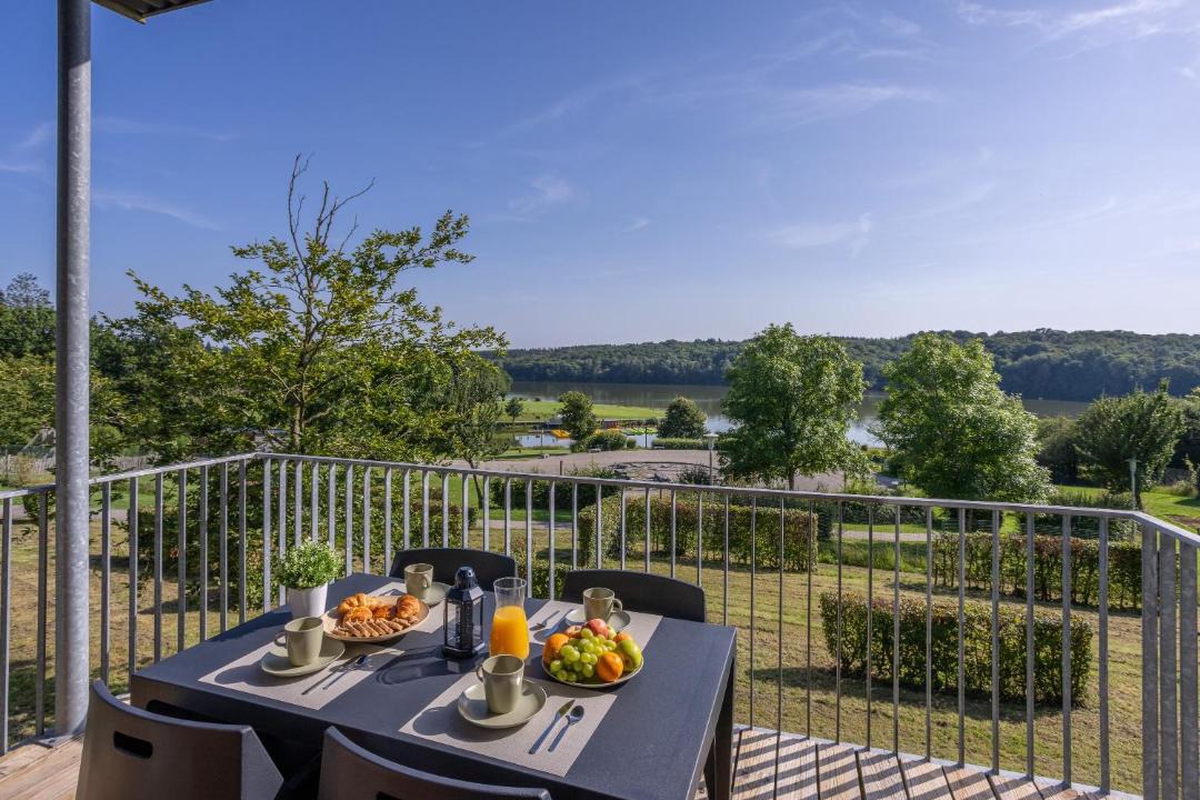 Photo of Patio Balcony in Eppe-Sauvage