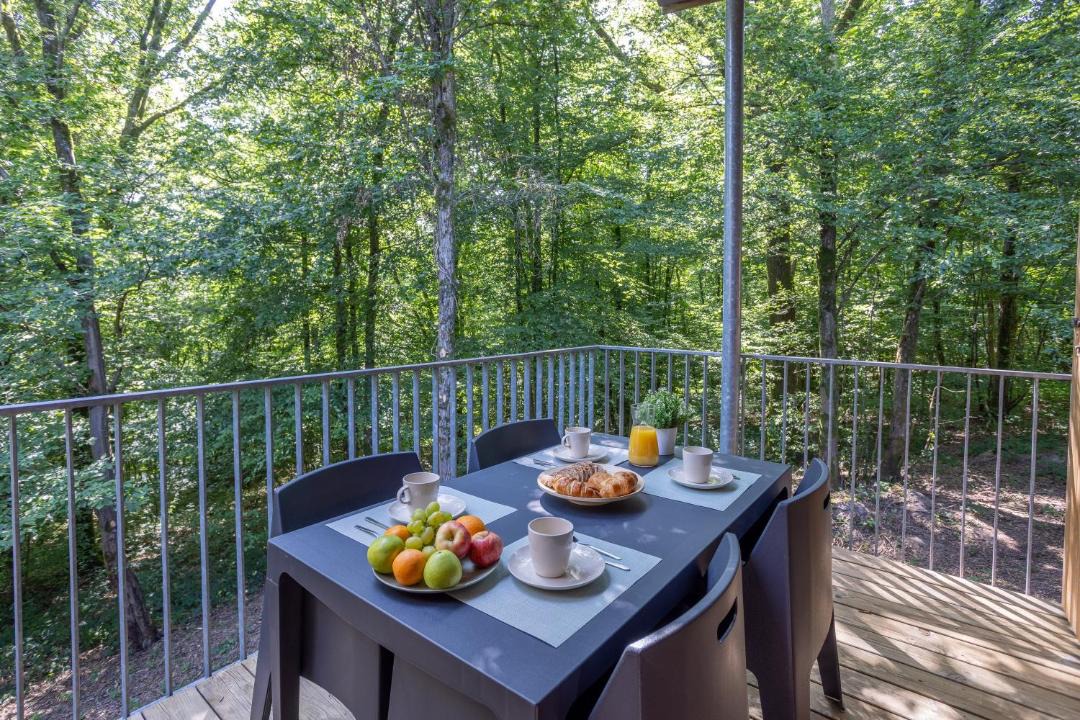 Photo of Patio Balcony in Eppe-Sauvage