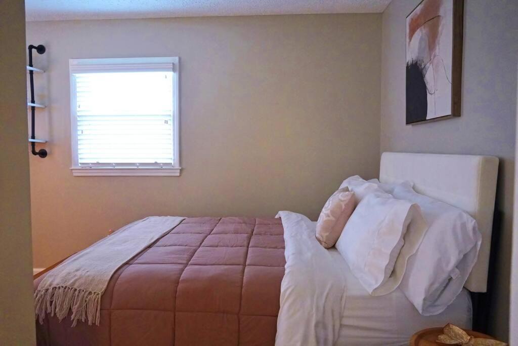 Photo of Bedroom in Martinsville