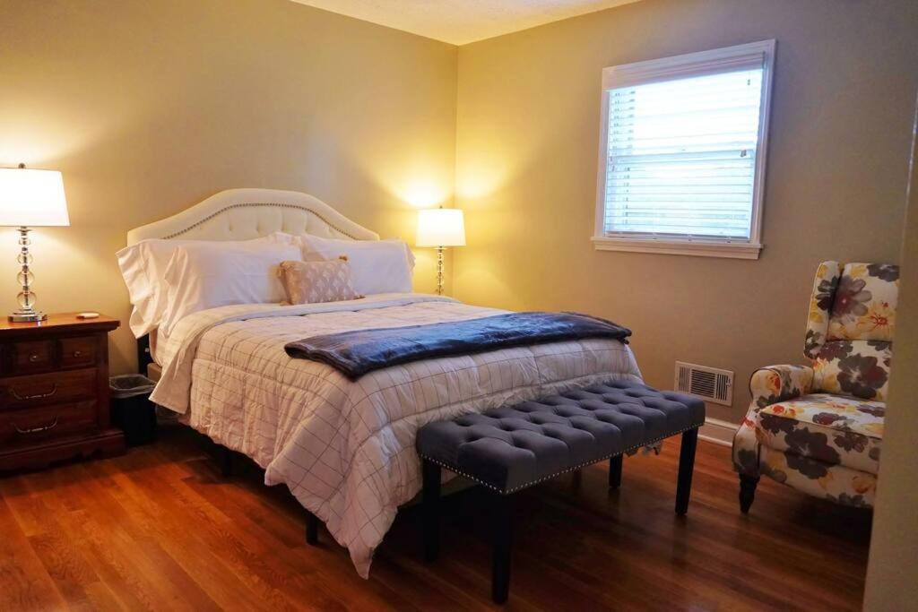 Photo of Bedroom in Martinsville