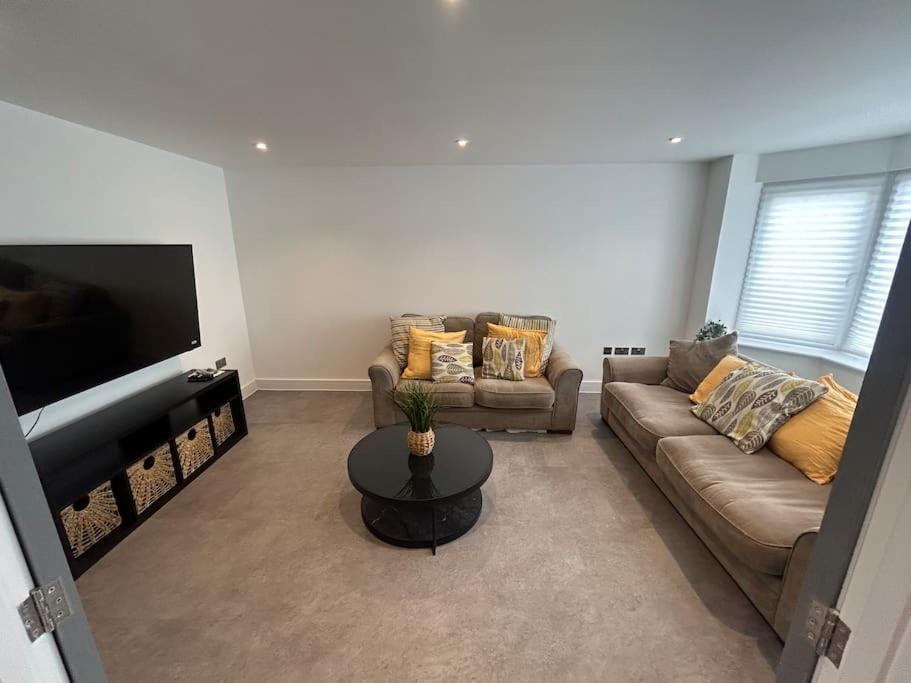 Photo of Others in Cribbs Causeway