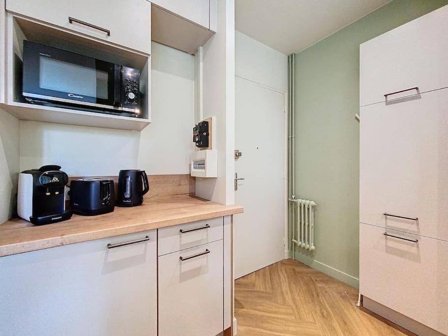 Photo of Kitchen in Saint-Jean Eudes Saint-Gilles