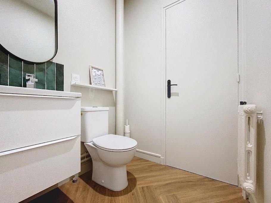 Photo of Bathroom in Saint-Jean Eudes Saint-Gilles