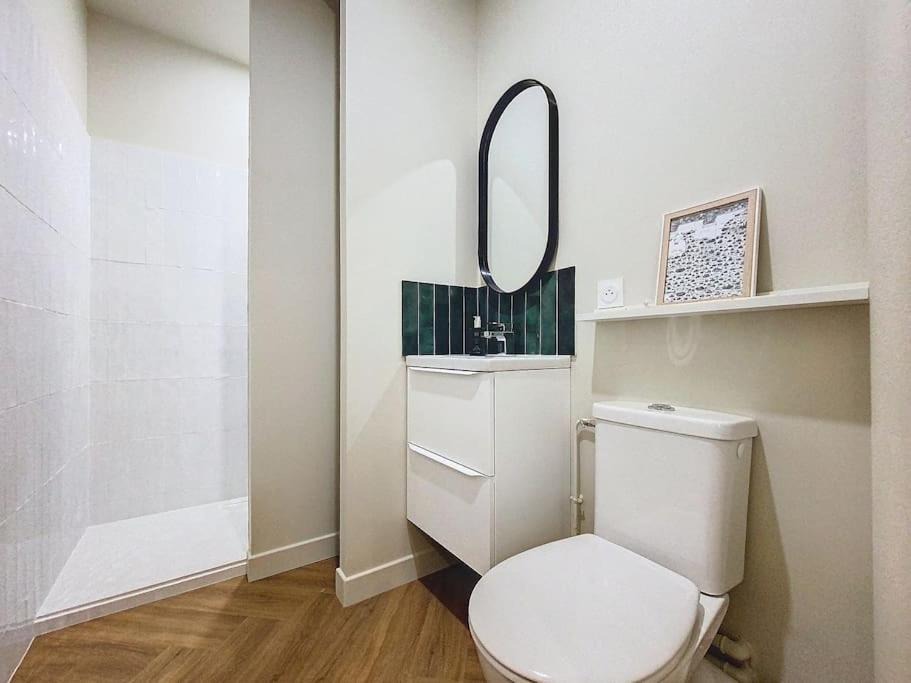 Photo of Bathroom in Saint-Jean Eudes Saint-Gilles