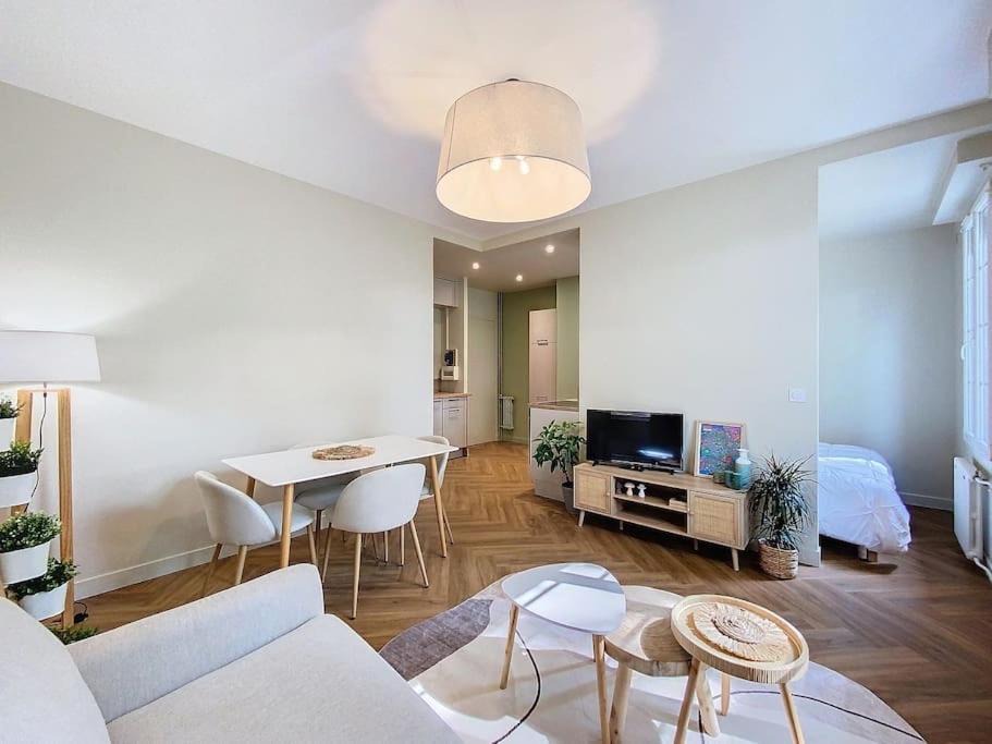 Photo of Others in Saint-Jean Eudes Saint-Gilles