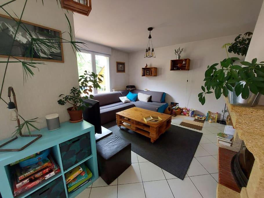 Photo of Others in Gap