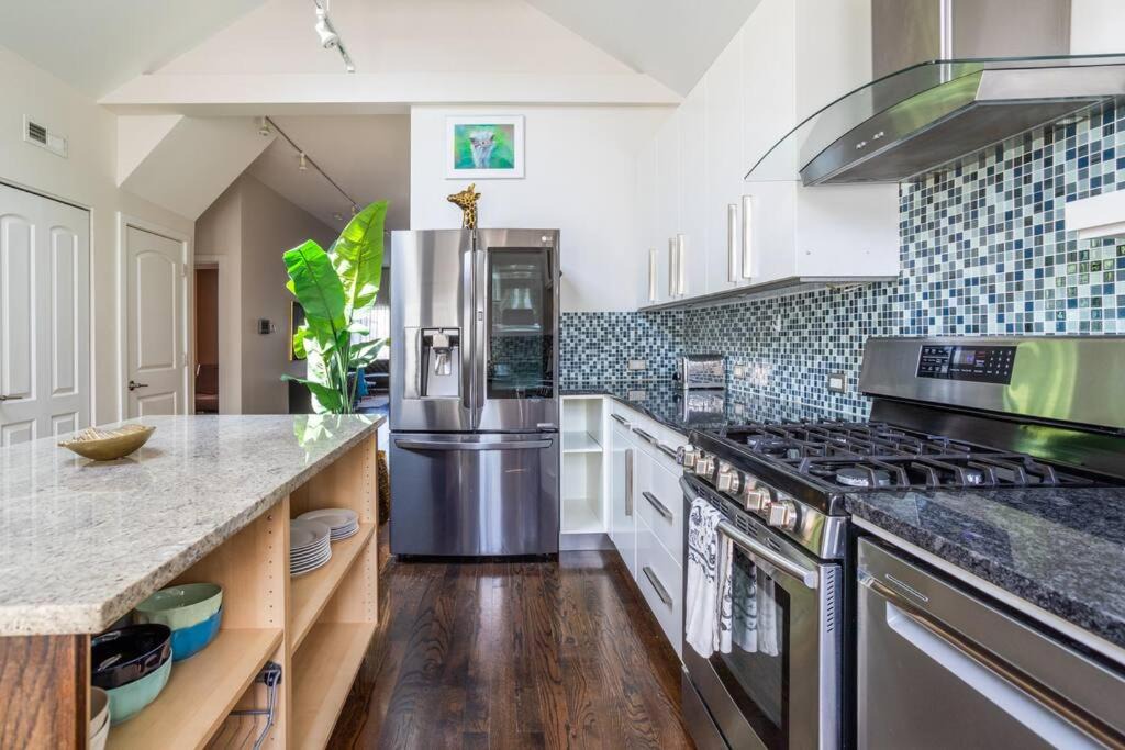 Photo of Kitchen in North Center