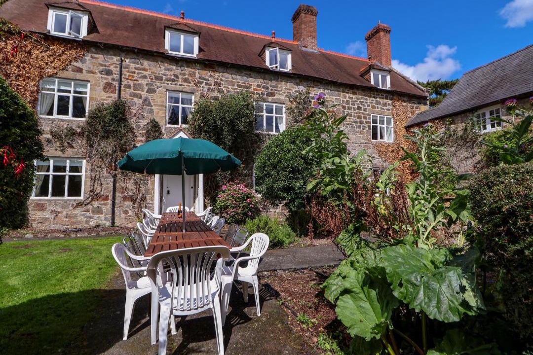 Photo of Others in Acrefair