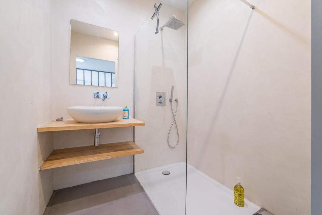 Photo of Bathroom in Pont des Demoiselles-Montaudran-La Terrasse