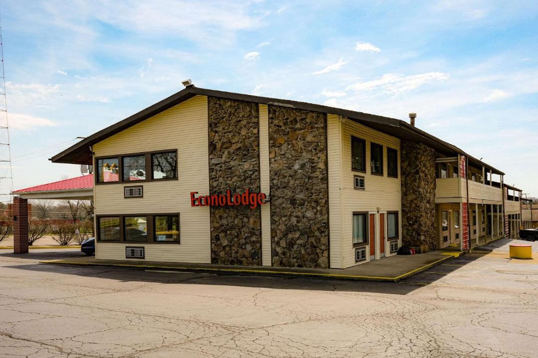 Photo of Others in Wooster