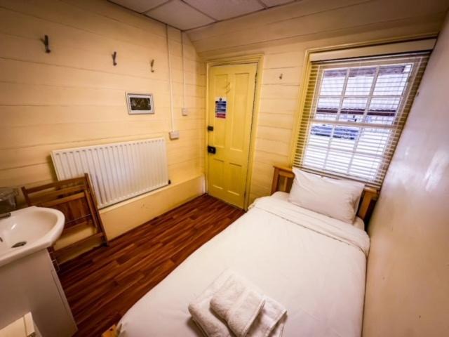 Photo of Bedroom in Woking