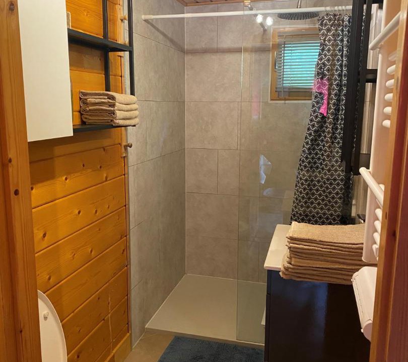 Photo of Bathroom in Clermont-en-Argonne