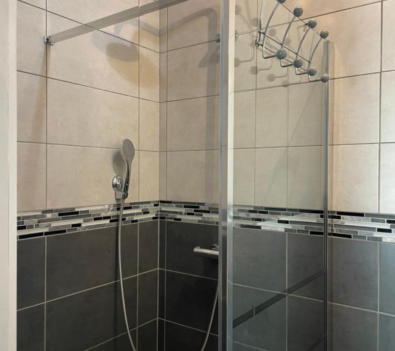 Photo of Bathroom in La Jarrie