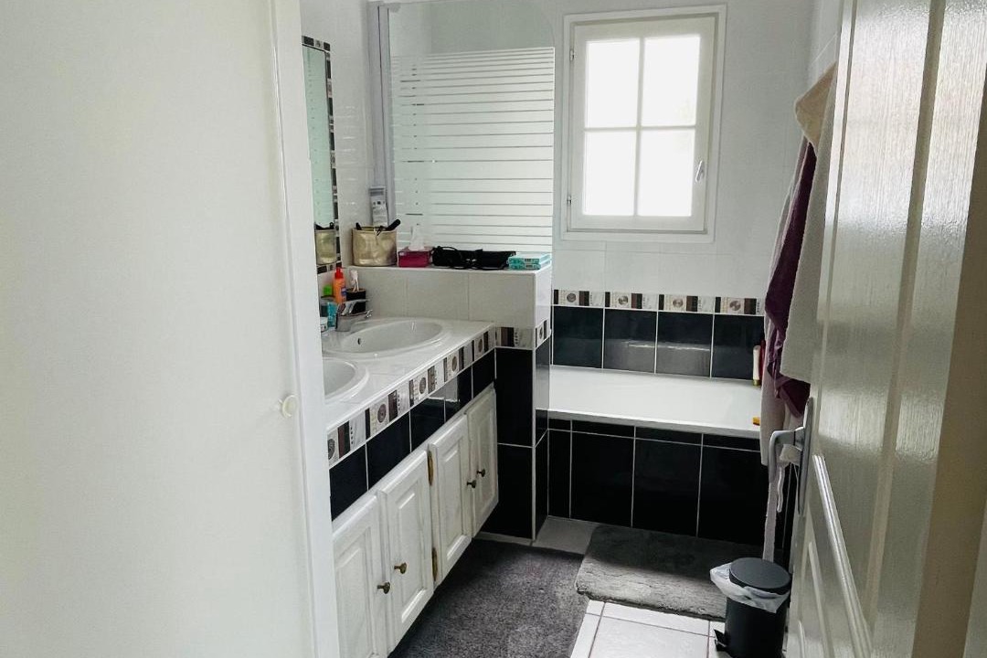 Photo of Bathroom in Saint-Jean-de-Monts