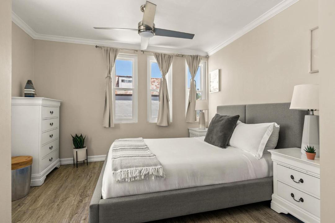 Photo of Bedroom in Mission Beach