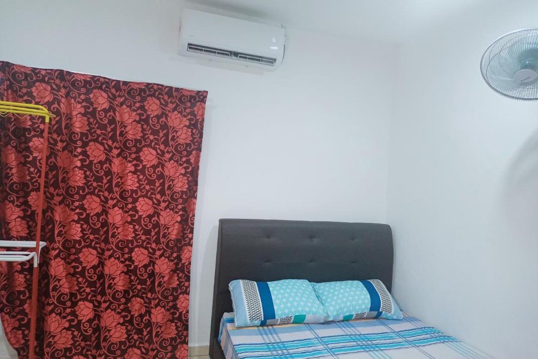 Photo of Bedroom in Rengit
