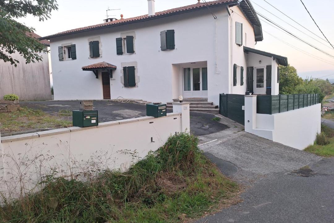 Photo of Others in Bardos