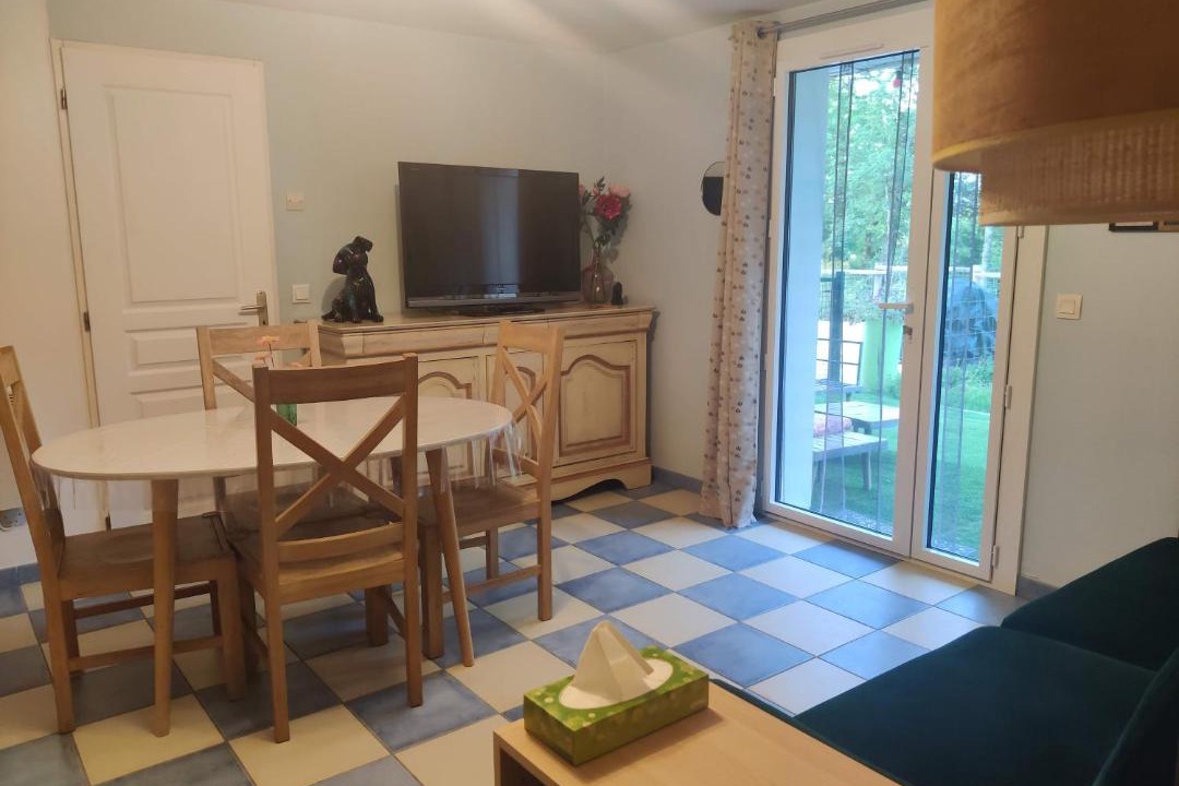 Photo of Others in Vanzy