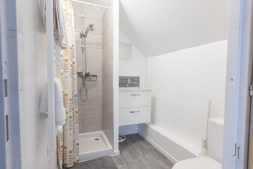 Photo of Bathroom in Saint-Quentin