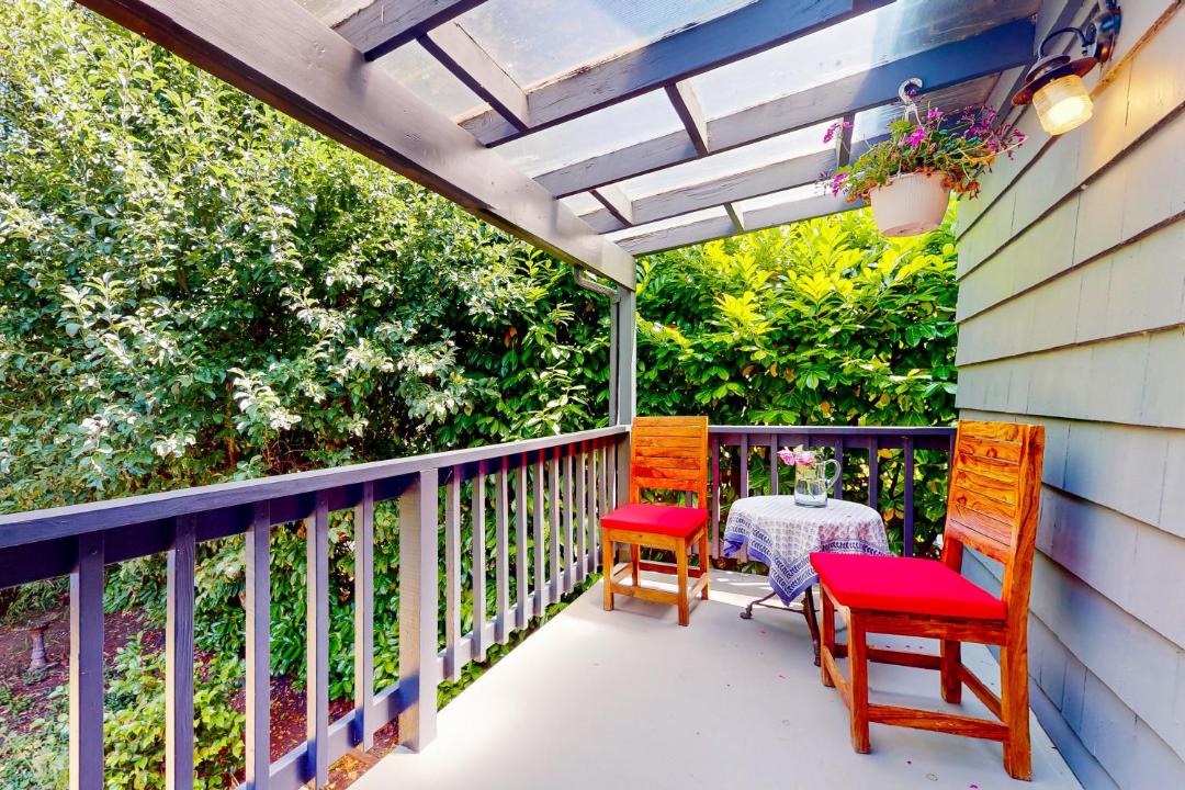 Photo of Patio Balcony in Montlake