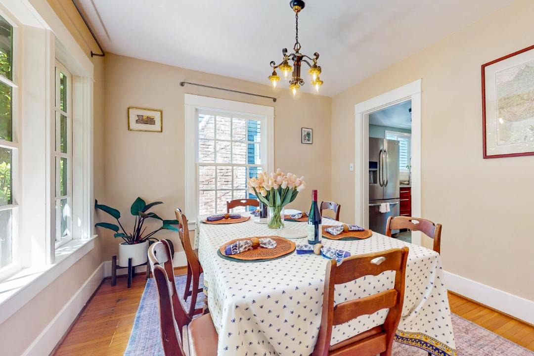 Photo of Others in Montlake