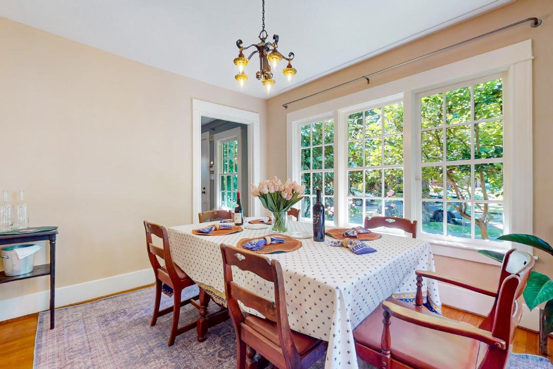 Photo of Others in Montlake