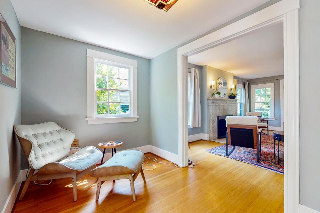 Photo of Others in Montlake