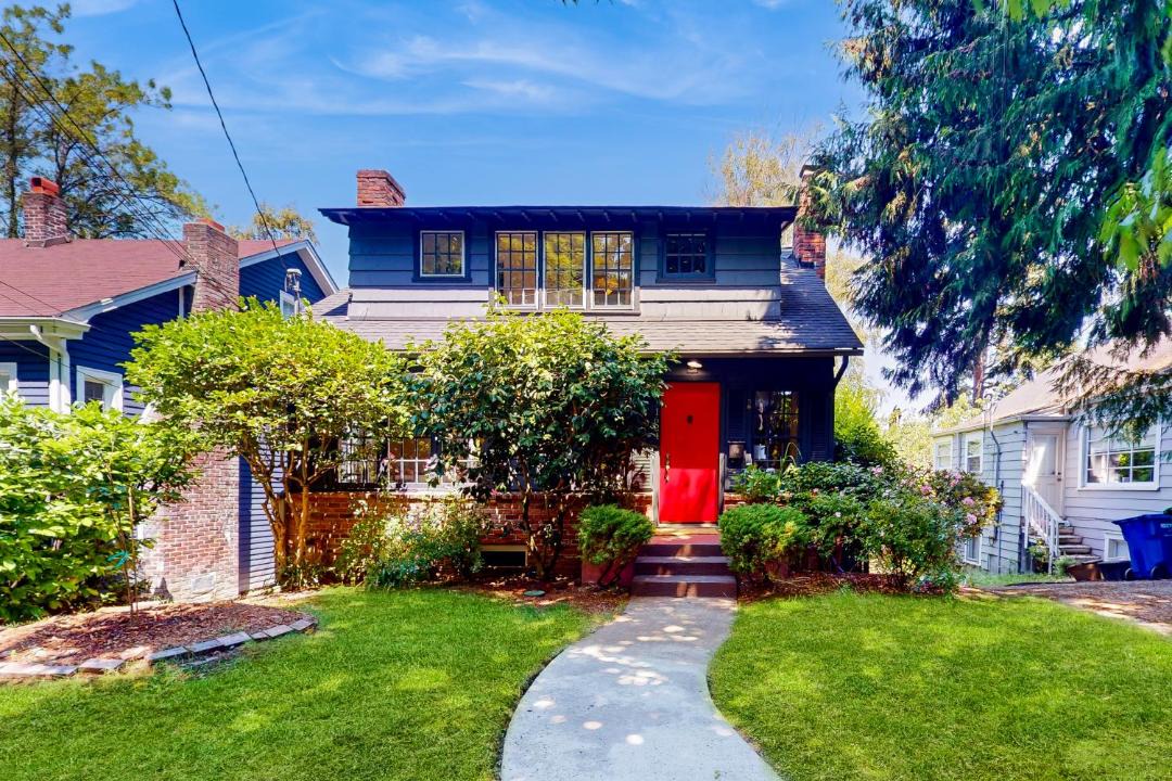 Photo of Others in Montlake