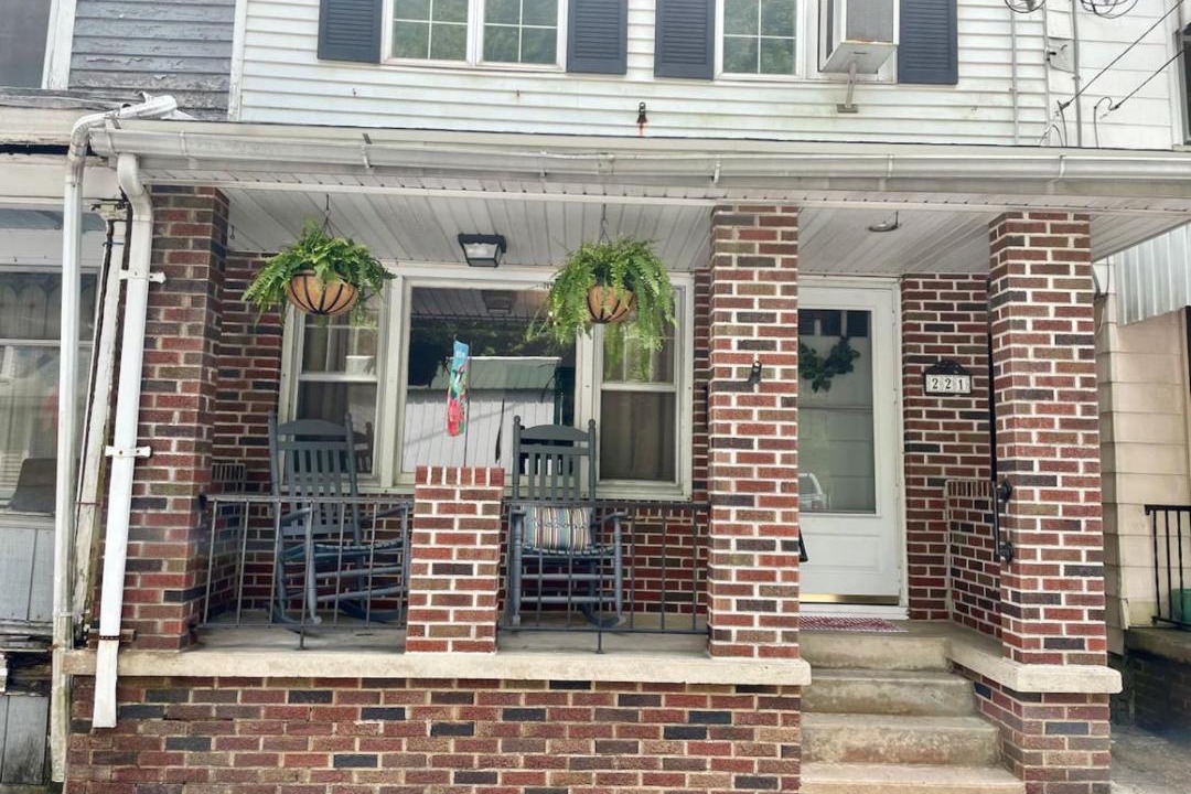 Photo of Others in Ashfield