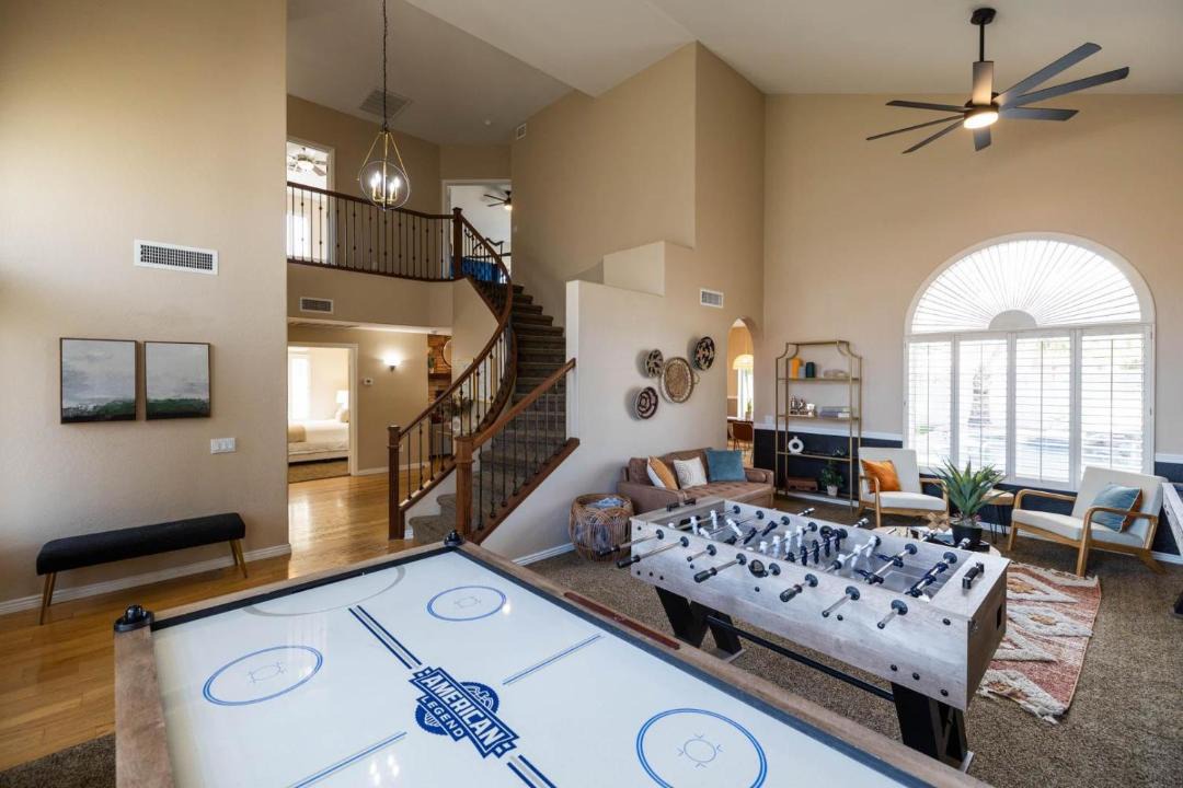 Photo of Livingroom in Val Vista Lakes
