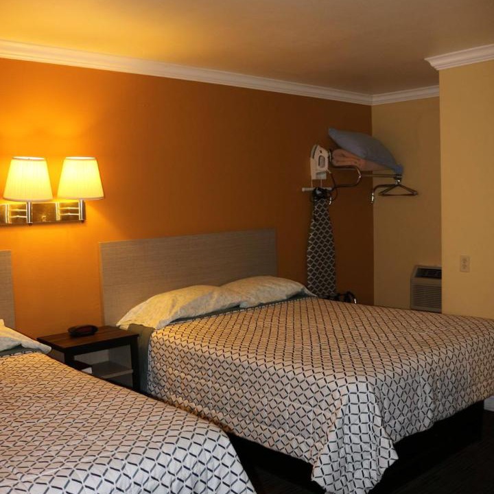 Photo of Bedroom in Lone Pine