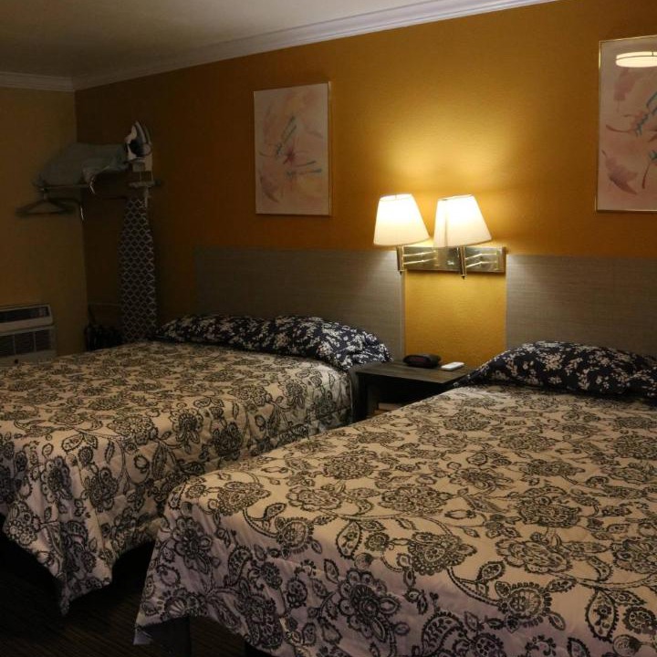 Photo of Bedroom in Lone Pine