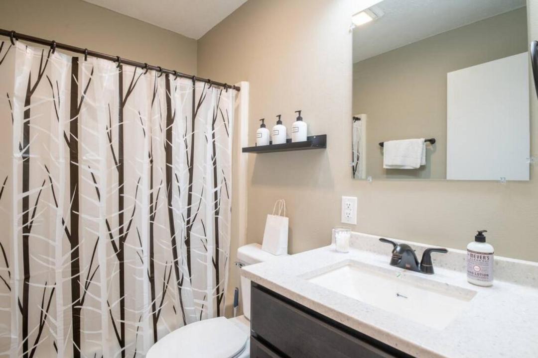 Photo of Bathroom in Sunnyland
