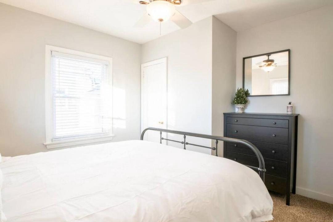 Photo of Bedroom in Peoria Heights