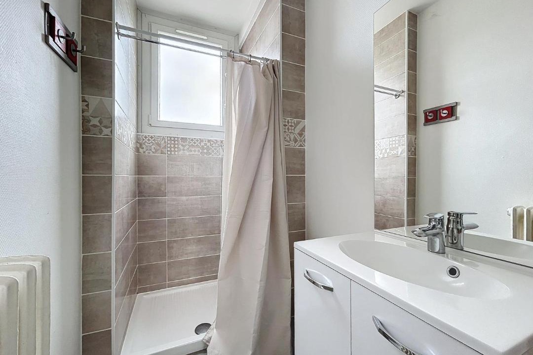 Photo of Bathroom in Montlucon