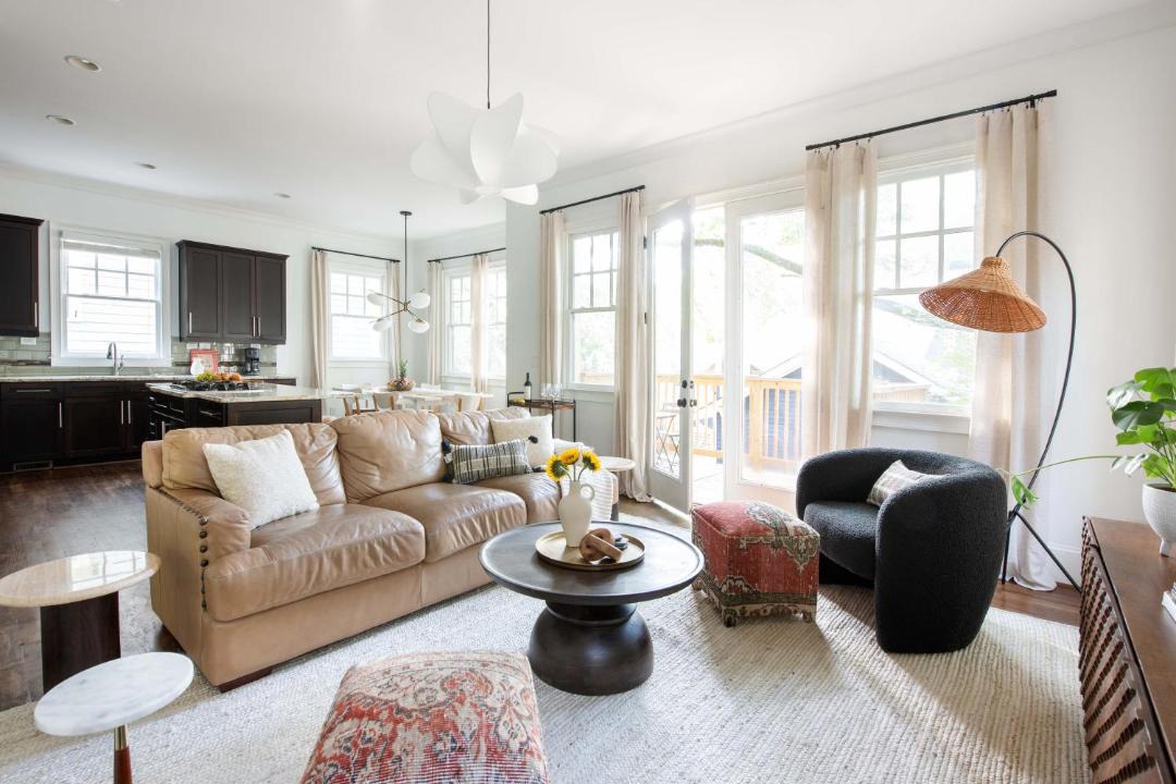 Photo of Livingroom in Inman Park