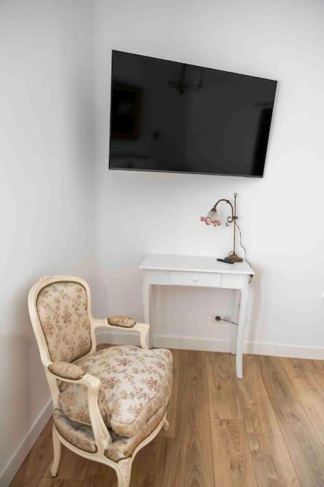 Photo of Livingroom in Montigny-le-Gannelon