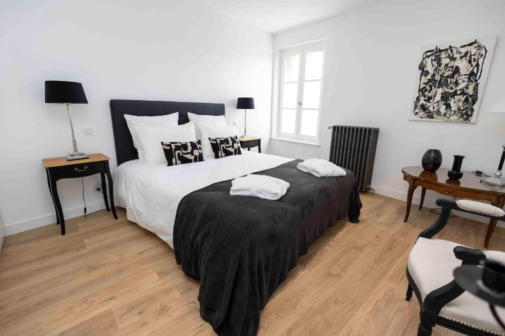 Photo of Bedroom in Montigny-le-Gannelon