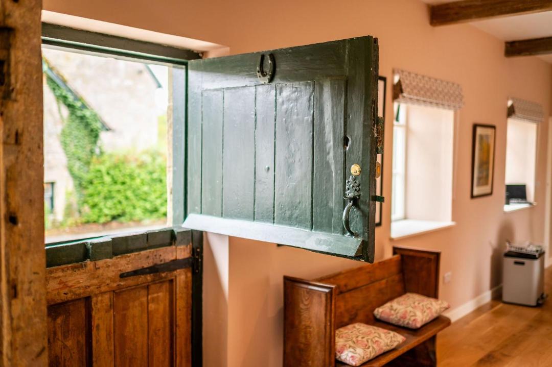 Photo of Others in Ebbesborne Wake