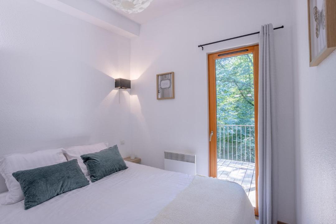 Photo of Bedroom in Eppe-Sauvage