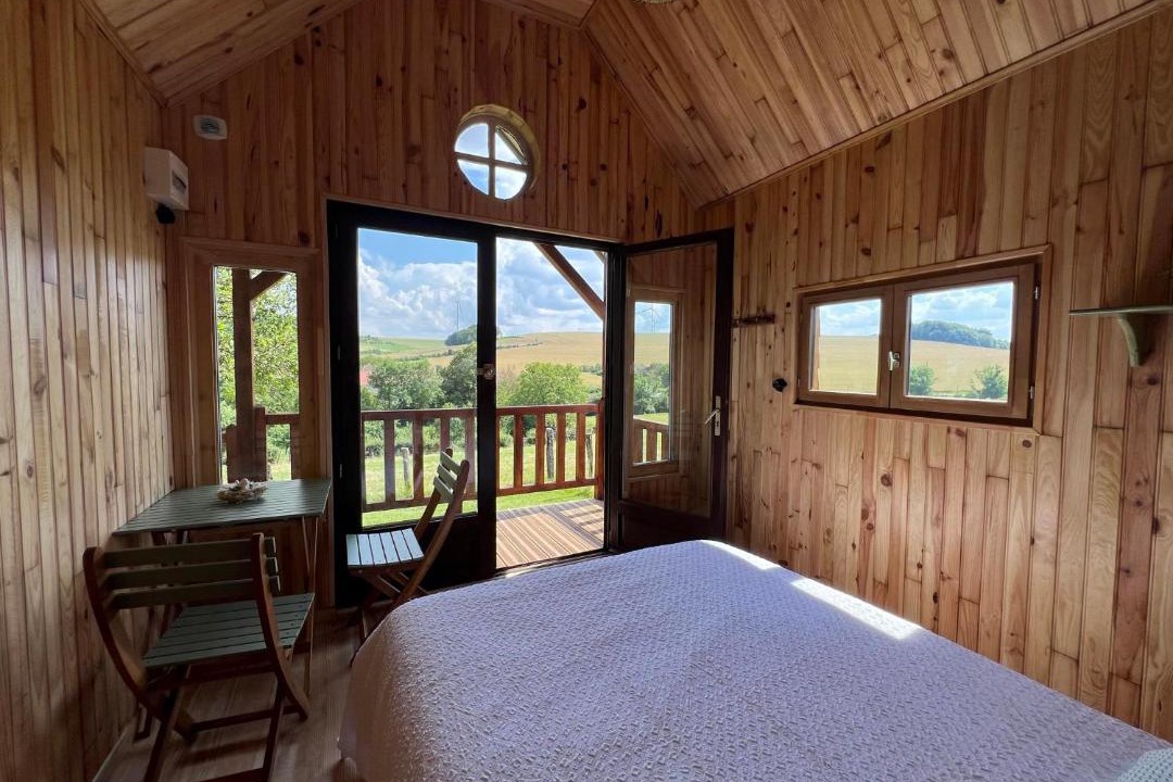 Photo of Others in Chanteraine